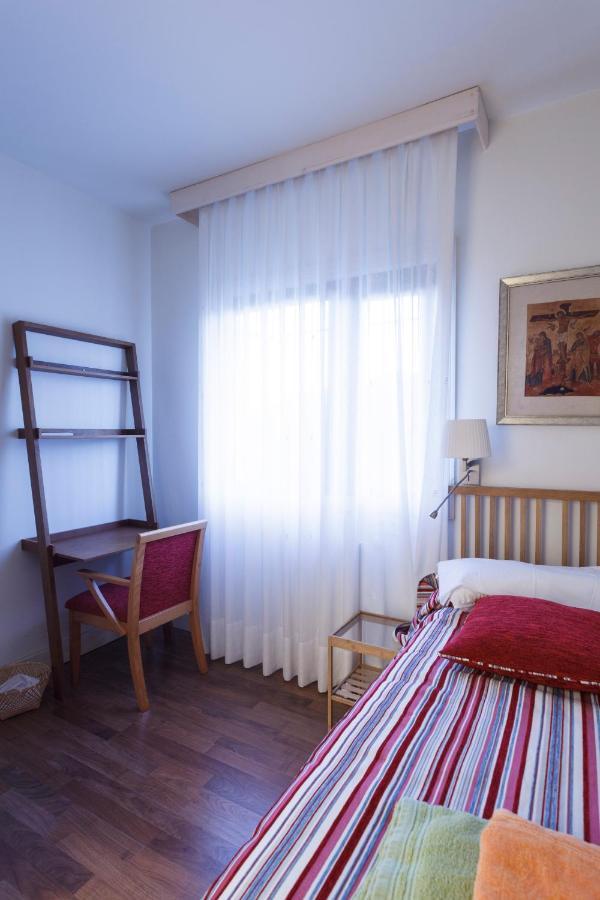 Hospederia San Jose Hostel Derio Kültér fotó